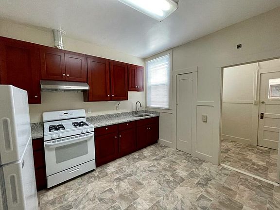 3rd image of 392 5th Ave
