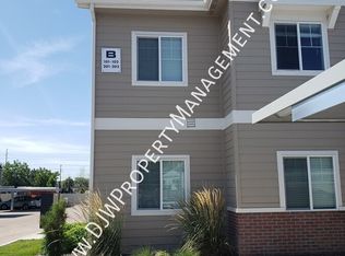 324 NE 3rd St APT F202, Meridian, ID 83642