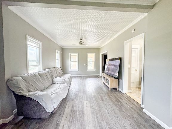 5th image of 644 Avenue D