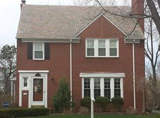 2564 Saybrook Rd, University Heights, OH 44118