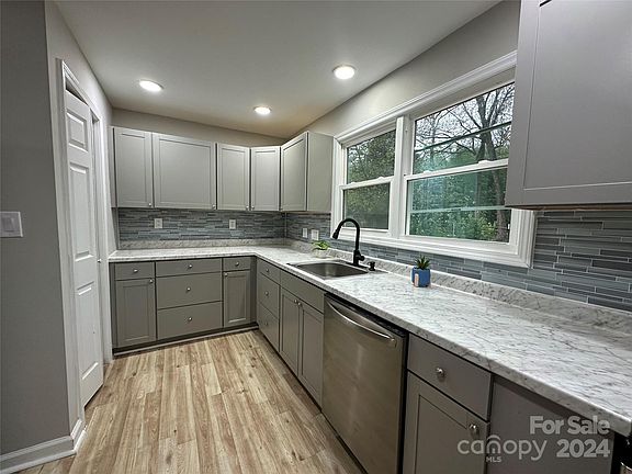 4th image of 106 W Georgia Ave