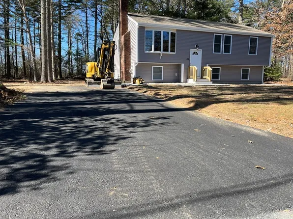 26 Great Meadow Dr, Carver, MA 02330