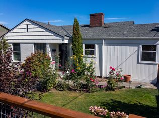 3718 37th Ave SW, Seattle, WA 98126