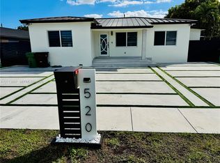 Logan Crest Rev Pl, Hialeah, FL 33013