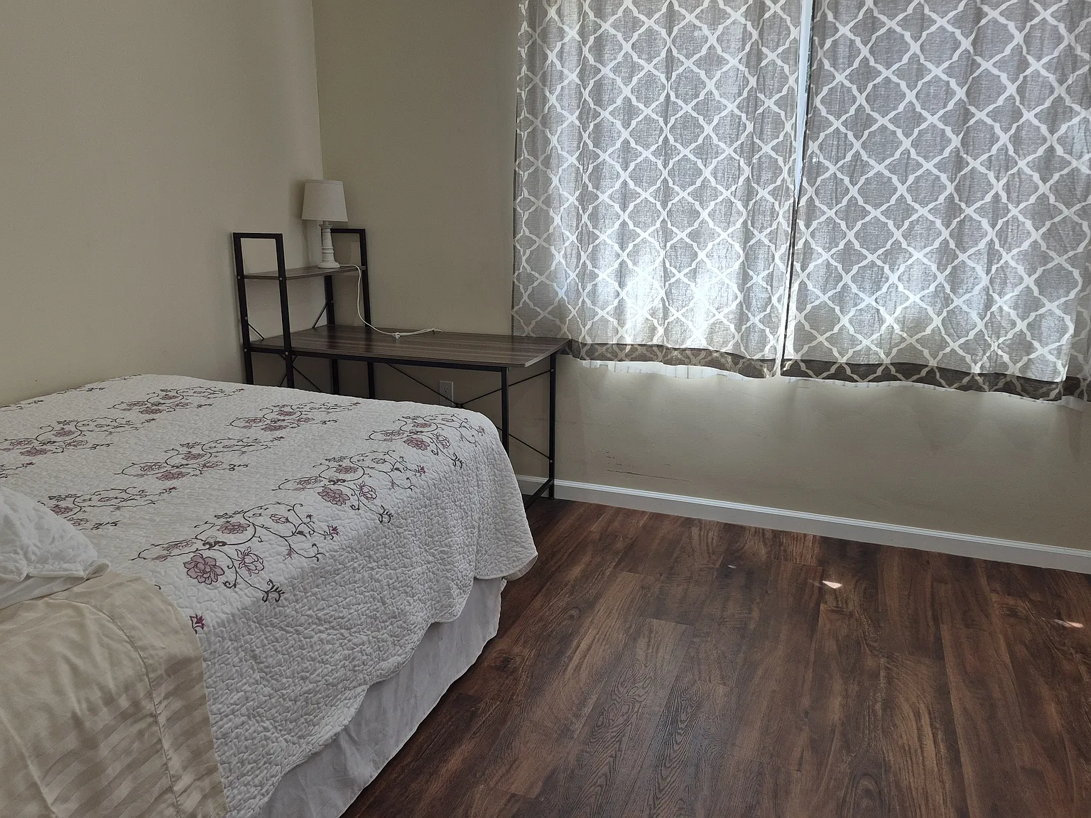 2 bed, 860 sqft, $3,500 — Photo 4