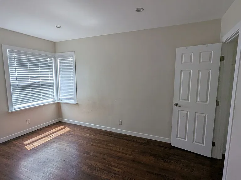 14156 Friar St — Photo 7