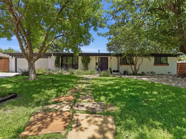 3817 Springbranch Dr, Benbrook, TX 76116
