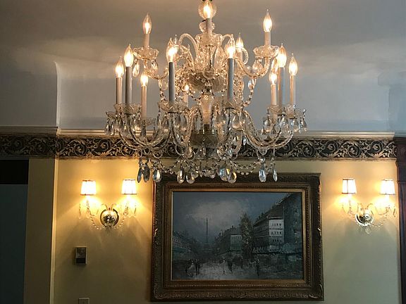 2nd image of 1590 Grace Ave