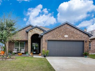 10401 Misty Redwood Trl, Fort Worth, TX 76177