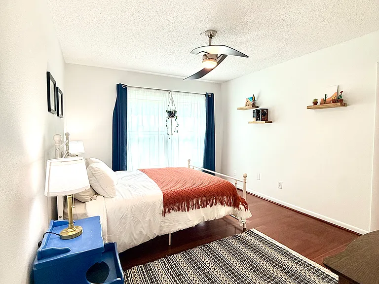 11801 Foxrun Ln — Photo 10