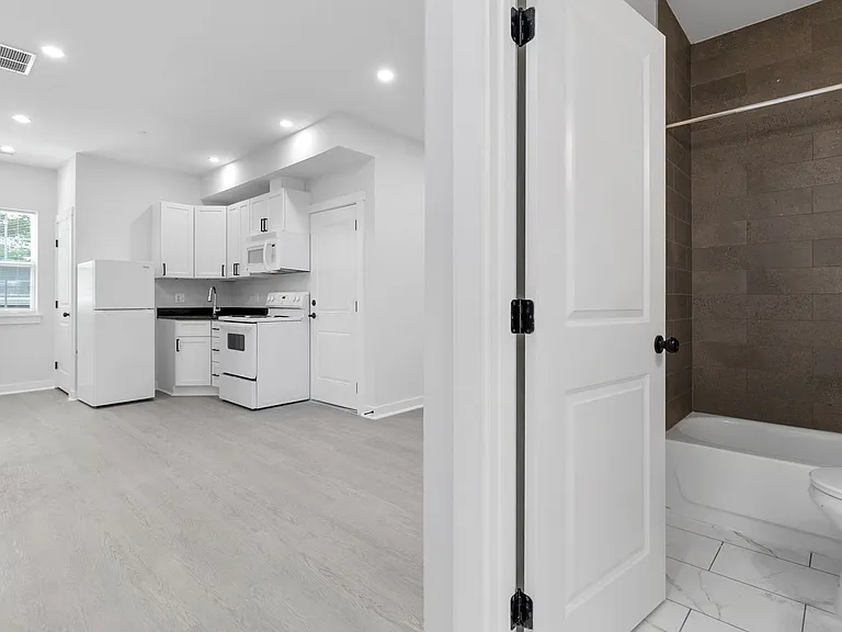 54 Rhode Island Ave NW — Photo 14