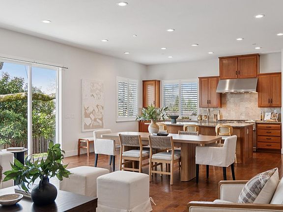 2nd image of 5677 Eastlake Drive