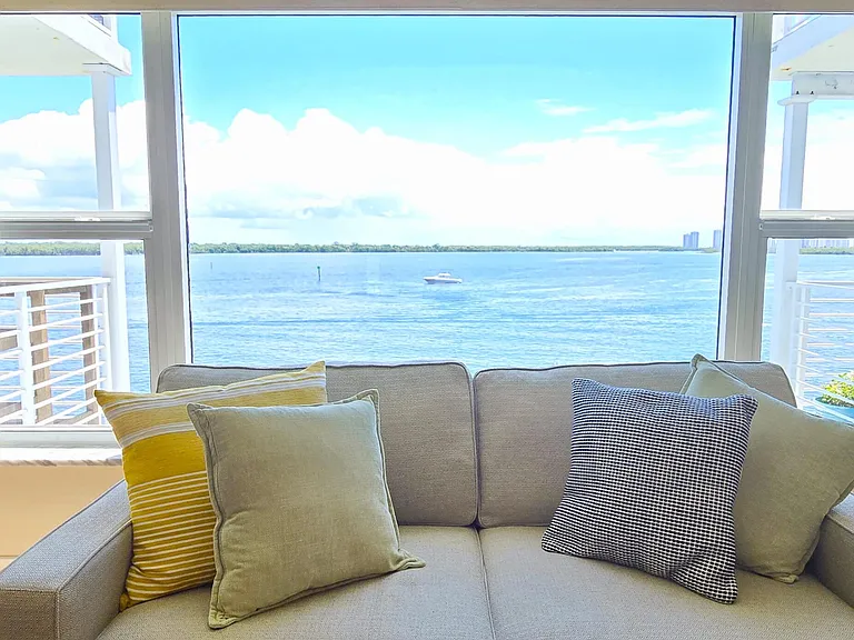 60 Yacht Club Dr #405 — Photo 18