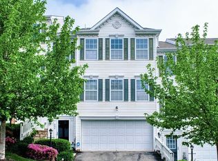 204 Ascot Ct, Coraopolis, PA 15108