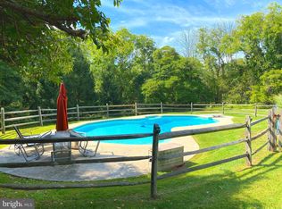 22 Breezy Dr, Erwinna, PA 18920