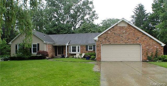 1st image of 34167 Glouster Cir