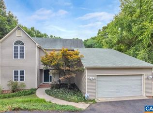 2039 Whispering Woods Dr, Charlottesville, VA 22911