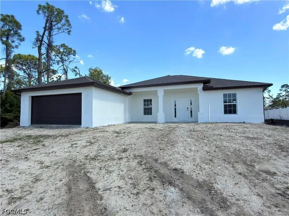 3449 NE 8th Pl, Cape Coral, FL 33909