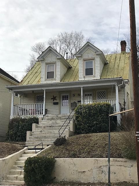 1st image of 605 6th St & #607