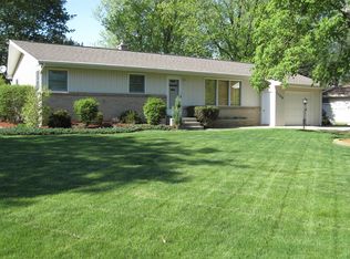 1109 Lynden Rd, Holland, MI 49423