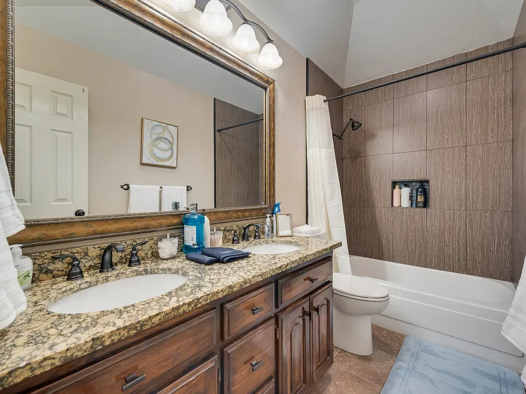 4027 Red Maple Dr — Photo 31