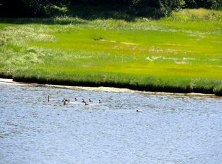 24 Maker Ln, Falmouth, MA 02540