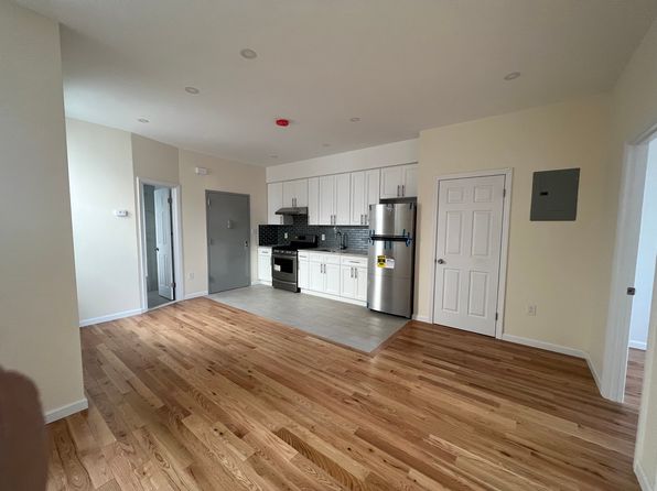 (undisclosed Address)