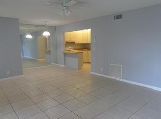 3560 Pine Needle Dr APT D-1, Greenacres, FL 33463