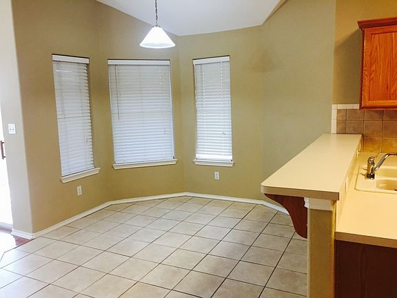 5th image of 3302 San Benito St