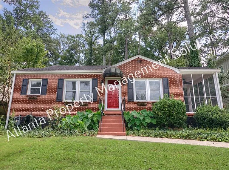 141 Park Dr — Photo 1