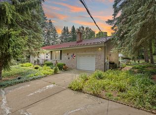 33967 Burtview Pl, Salem, OH 44460