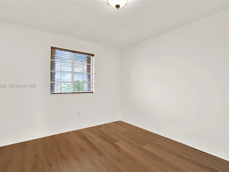 16301 SW 100th Ter — Photo 20