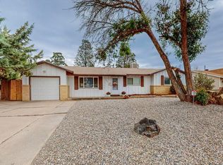 1228 Glorieta St NE, Albuquerque, NM 87112