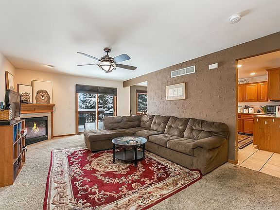 5th image of 434 Goldenrod Cir
