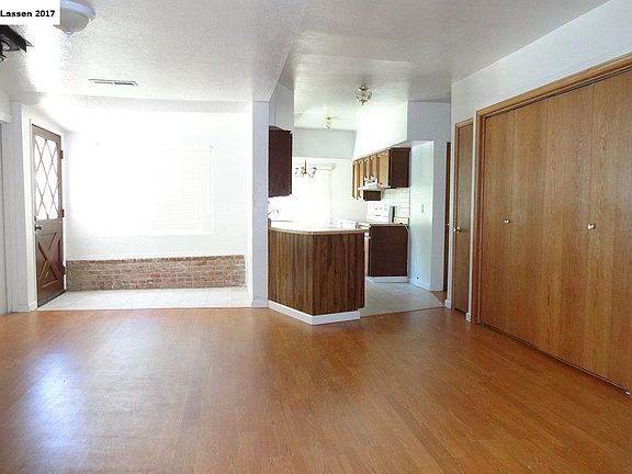 4th image of 185 N Fairfield Ave