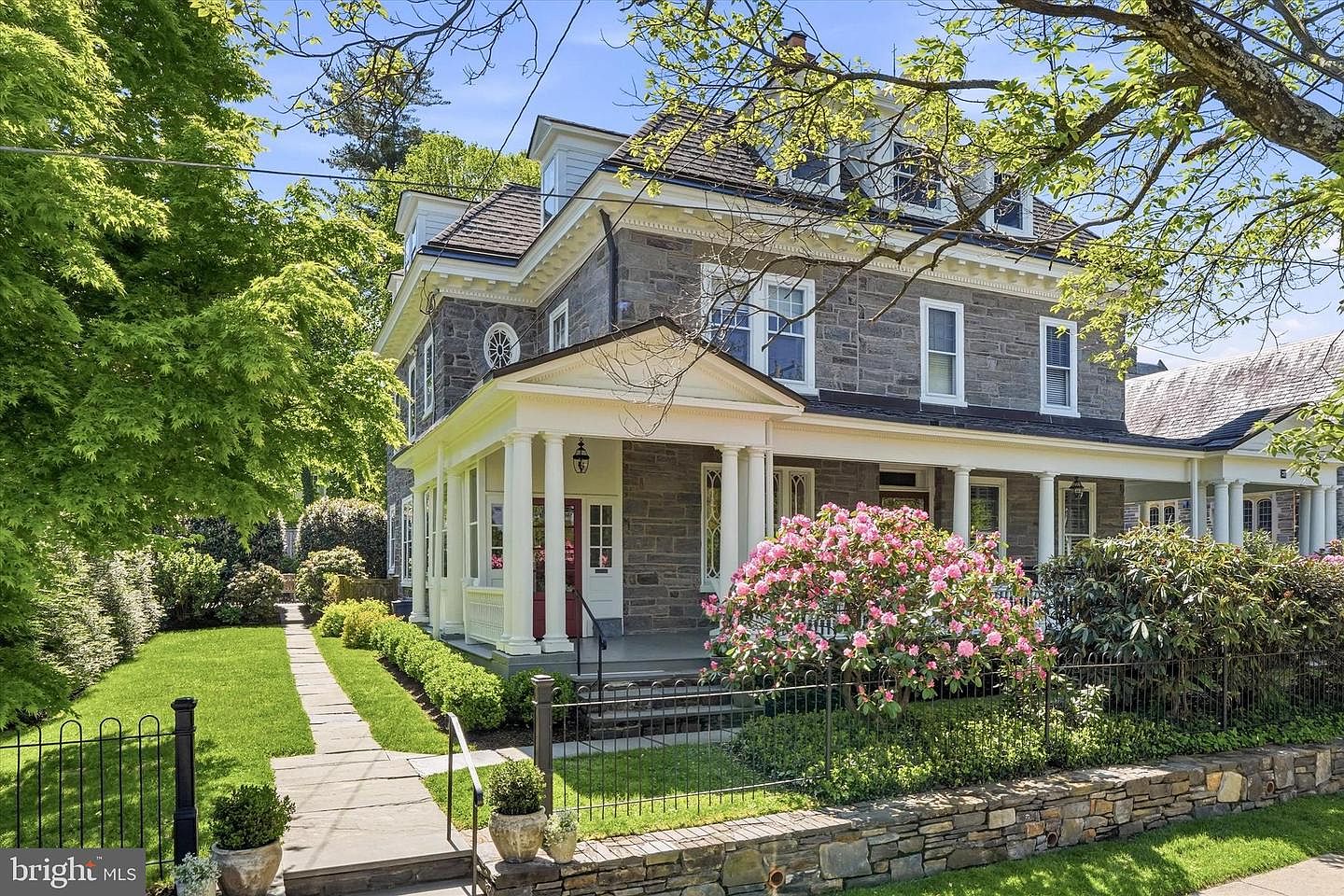 36 E Chestnut Hill Ave, Philadelphia, PA 19118 | MLS #PAPH2615830