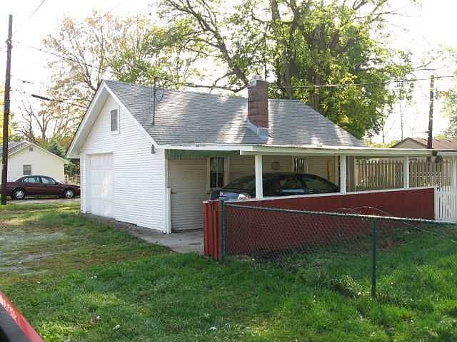 2nd image of 4825 W Bertha St