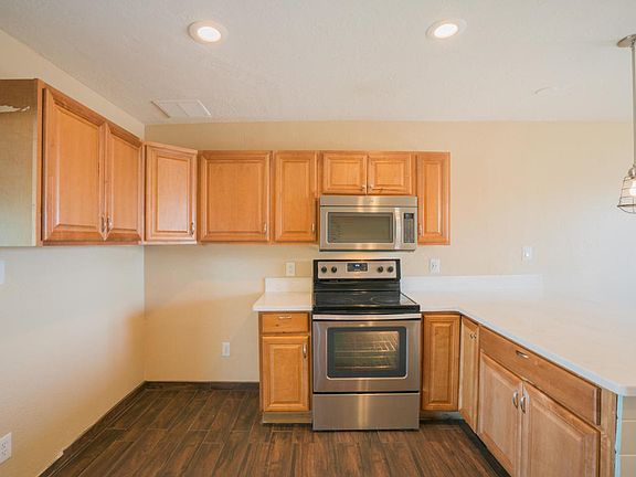 2nd image of 3832 W Columbine Dr
