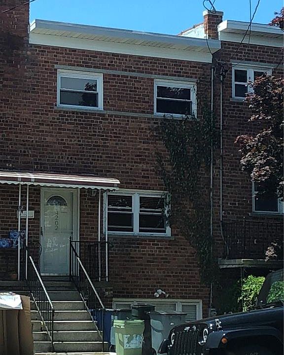 1st image of 4202 E Tremont Ave
