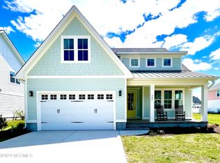 582 Moss Lake Ln, Holly Ridge, NC 28445
