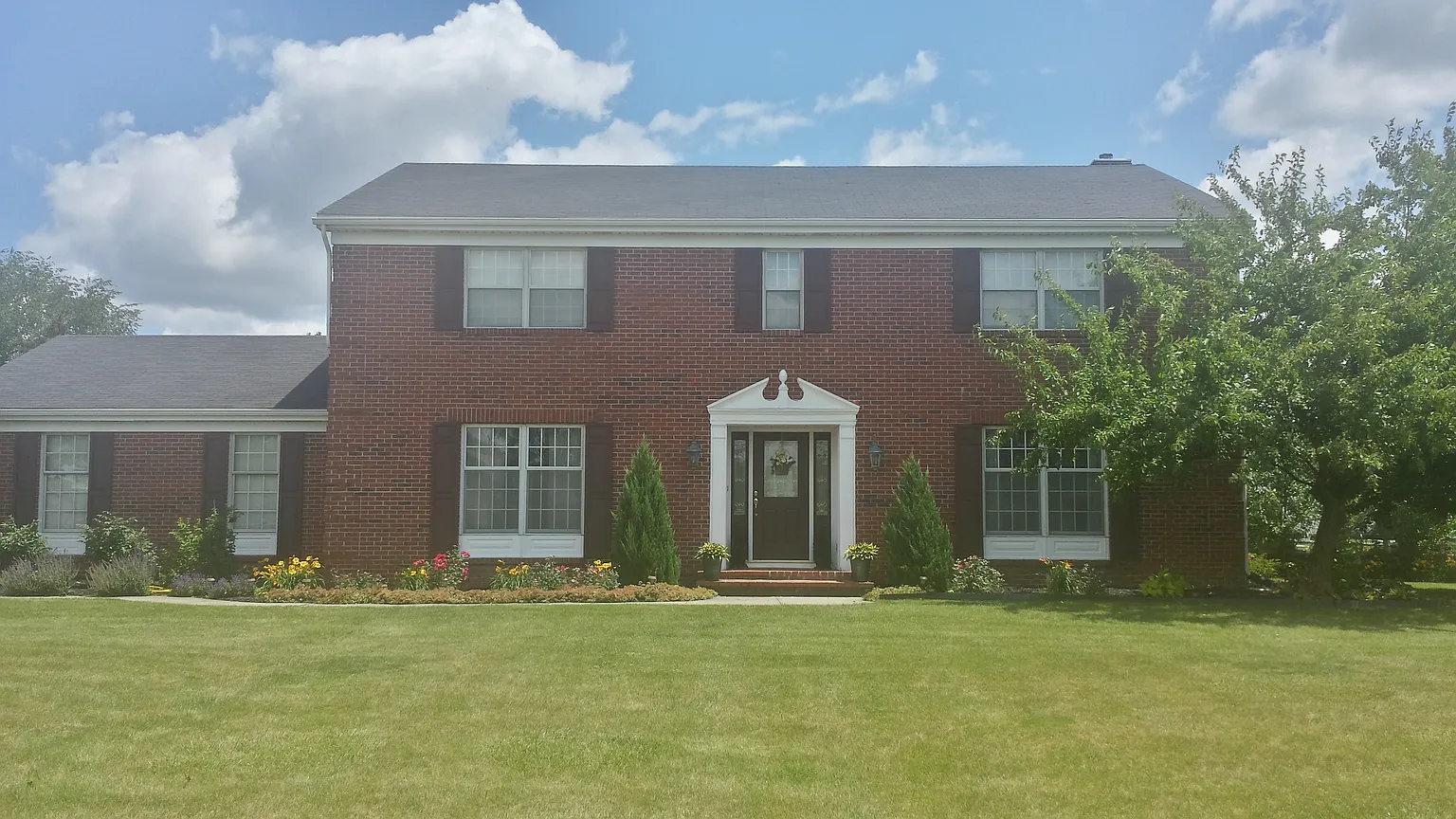 25696 Willowbend Rd photo 1