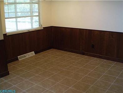 5th image of 1456 Wakefield Ct W