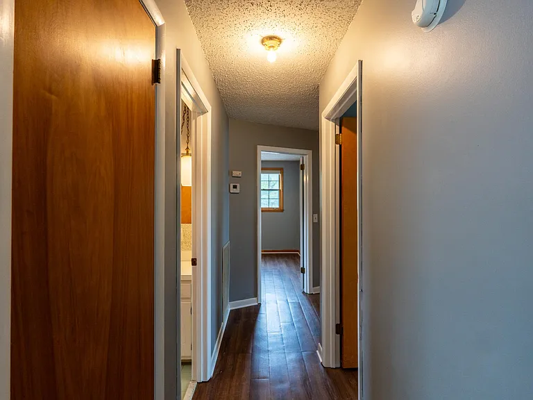 150 Delvin Dr #A — Photo 11