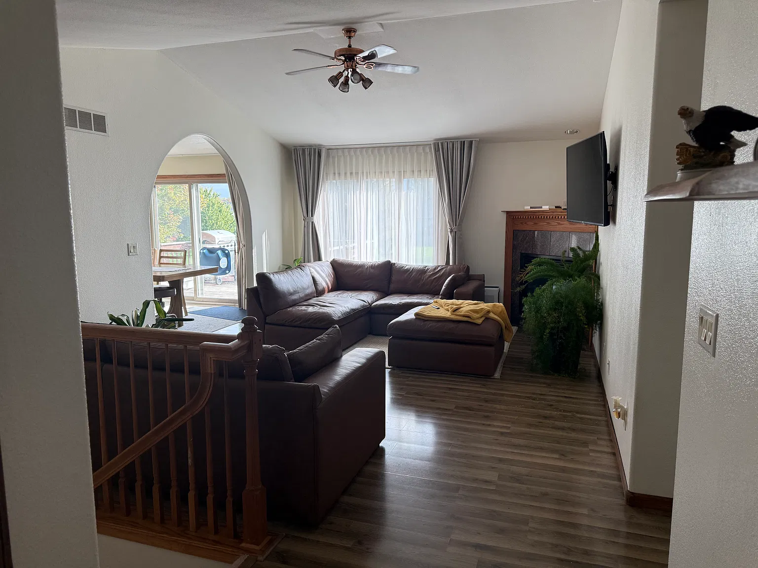 4 bed, 2163 sqft, $2,800 — Photo 1
