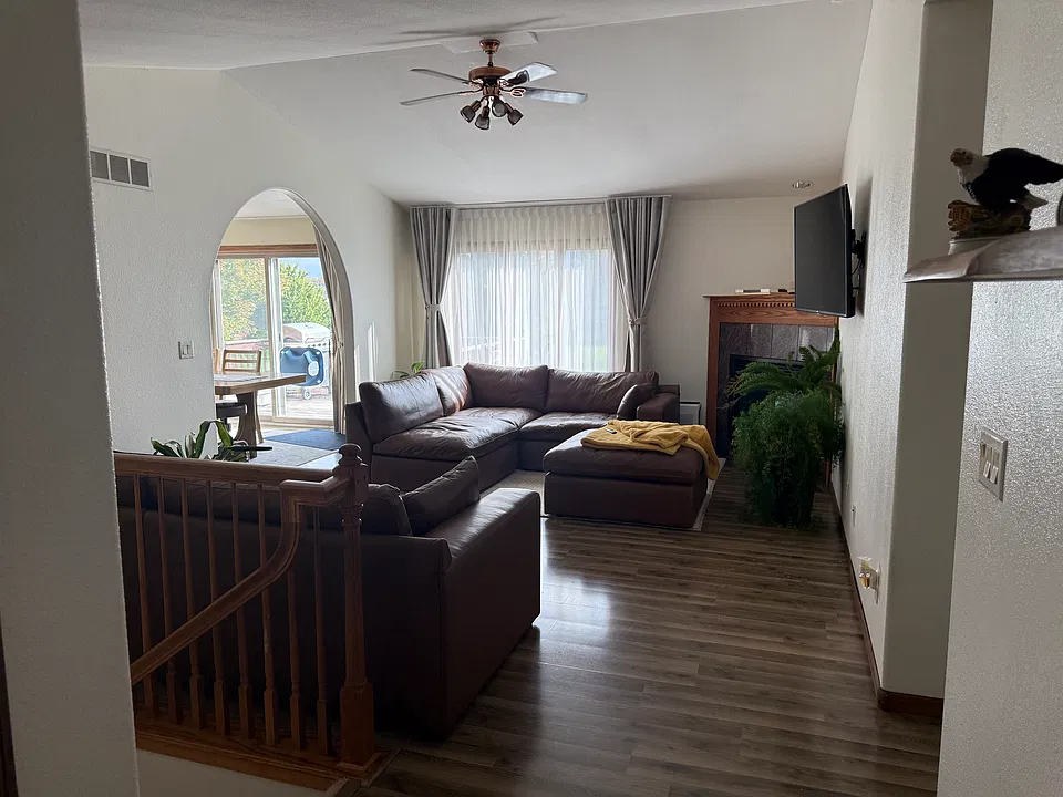 30 Coyote Ct