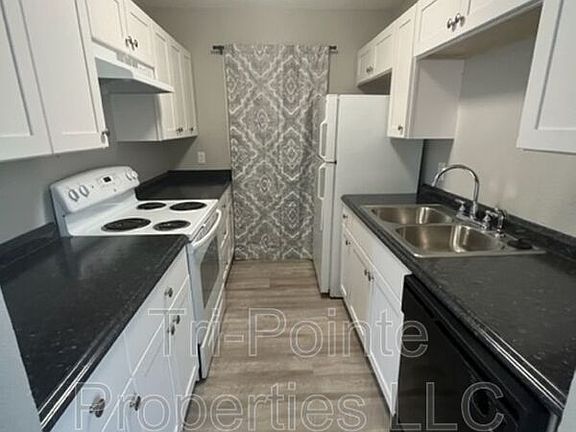 2nd image of 805 W Walnut St Unit 6