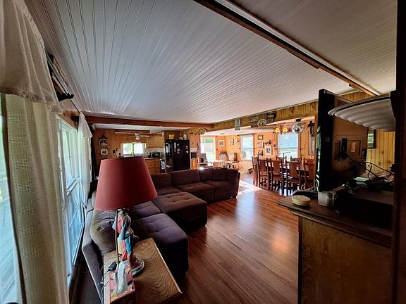 2nd image of 5775 Sunglow Dr