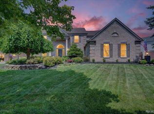 2130 Stonebridge Way, Canton, MI 48188