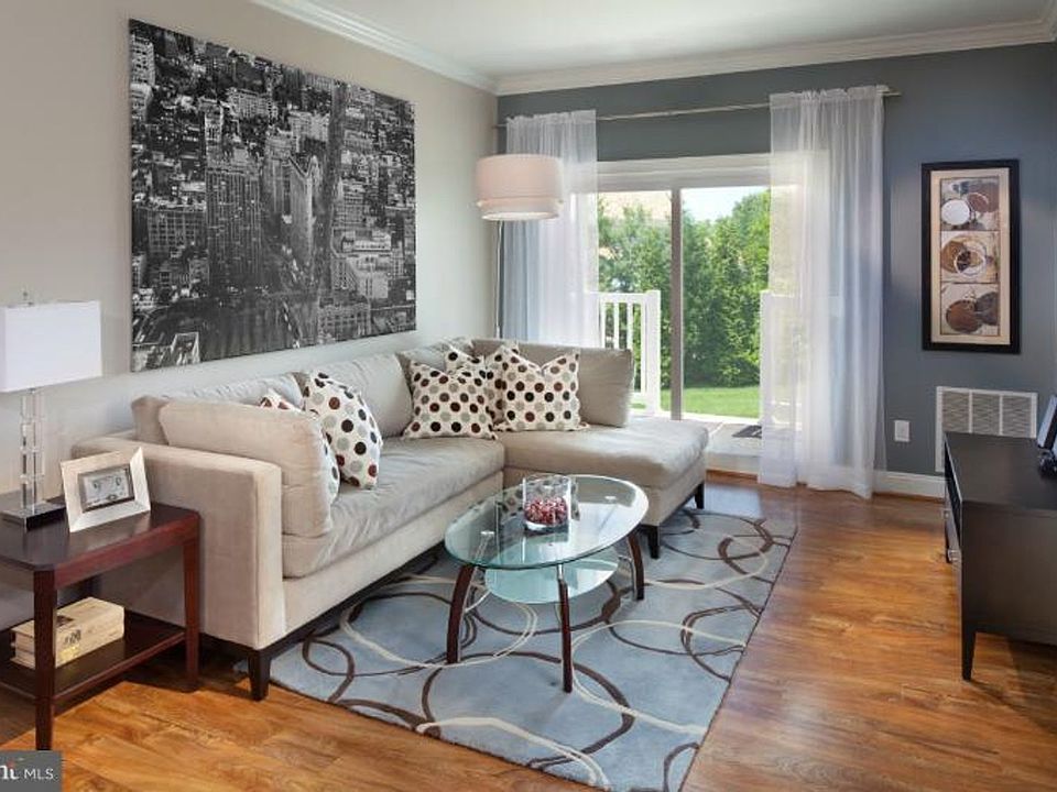 2nd image of 6301 Edsall Rd Unit 215