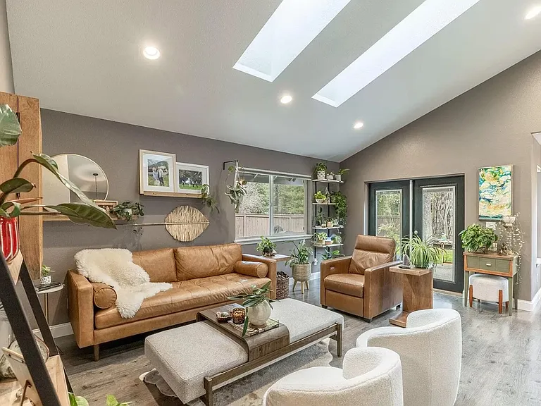 2831 N White Pines Dr — Photo 13